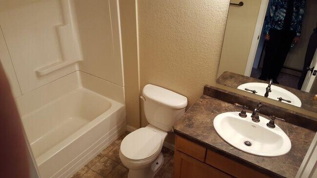Foto del edificio - 3 bedroom in Billings MT 59105