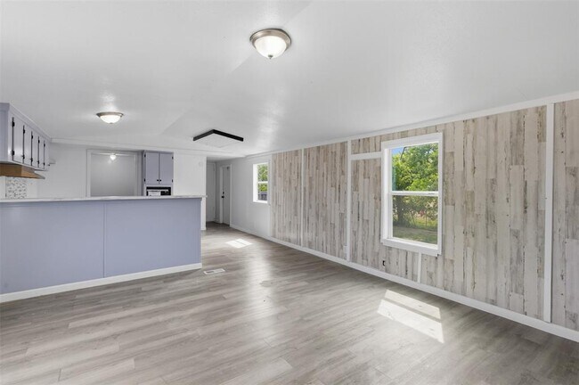 Foto del edificio - 376 Rae Ln