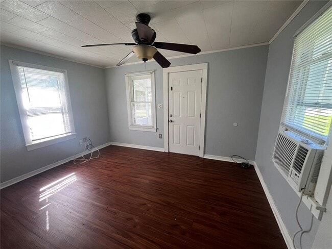 Building Photo - 228 W Bullard Ave
