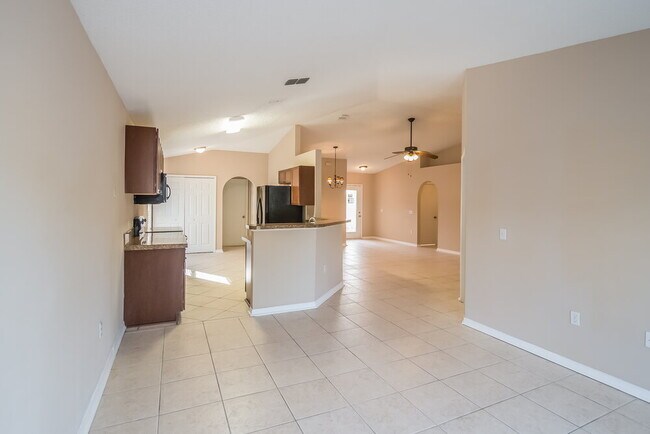 Foto del edificio - 12607 Reeding Ridge Dr N