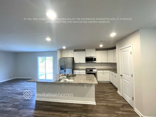 Foto del edificio - 7204 Olive Coast St