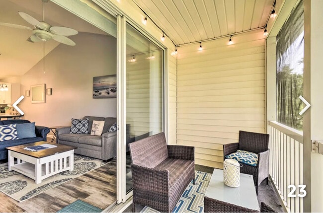 Building Photo - 654 River Oaks Dr