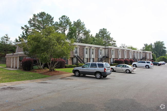 Building Photo - Eden Oaks Apartments