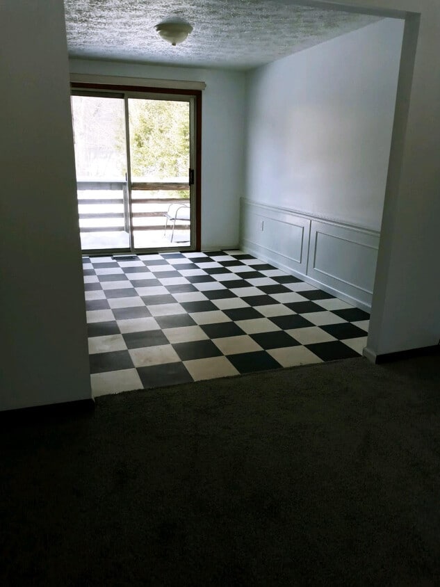 Building Photo - 116 Clarette Rd