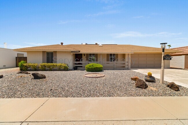 Foto del edificio - 9425 W Rolling Hills Dr