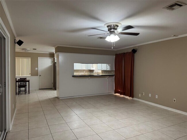 Building Photo - 15538 Baybrook Dr