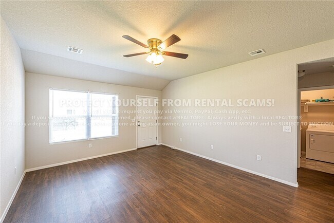 Foto del edificio - 400 W Fitchberg St