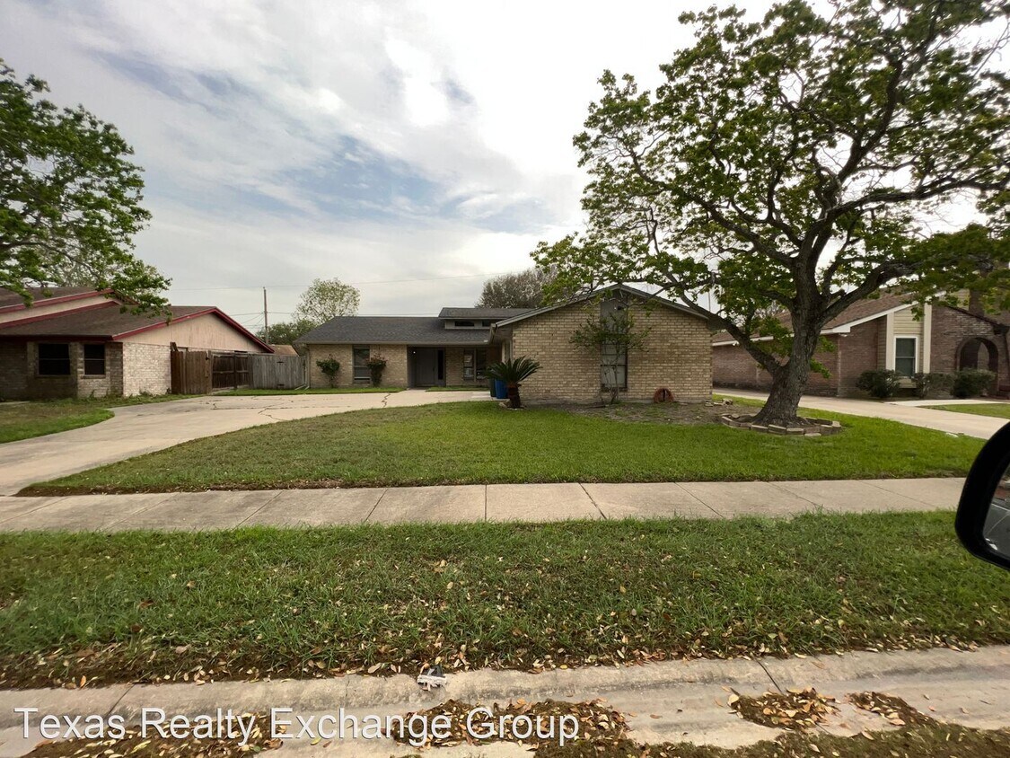 4 br, 2 bath House 4929 High Meadow PFH House Rental in Corpus