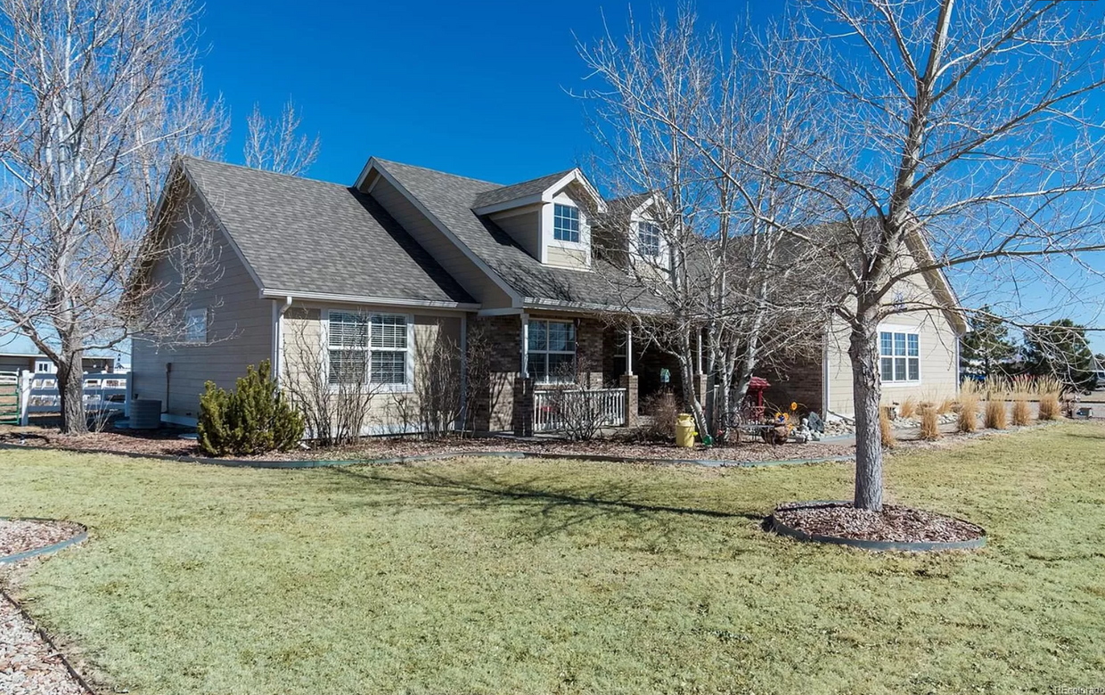 Foto principal - 55743 E 39th Ave