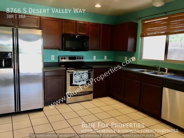 Foto del edificio - Awesome home in Rita Ranch with pool.