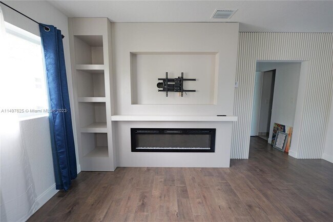 Foto del edificio - 84 NW 117th St