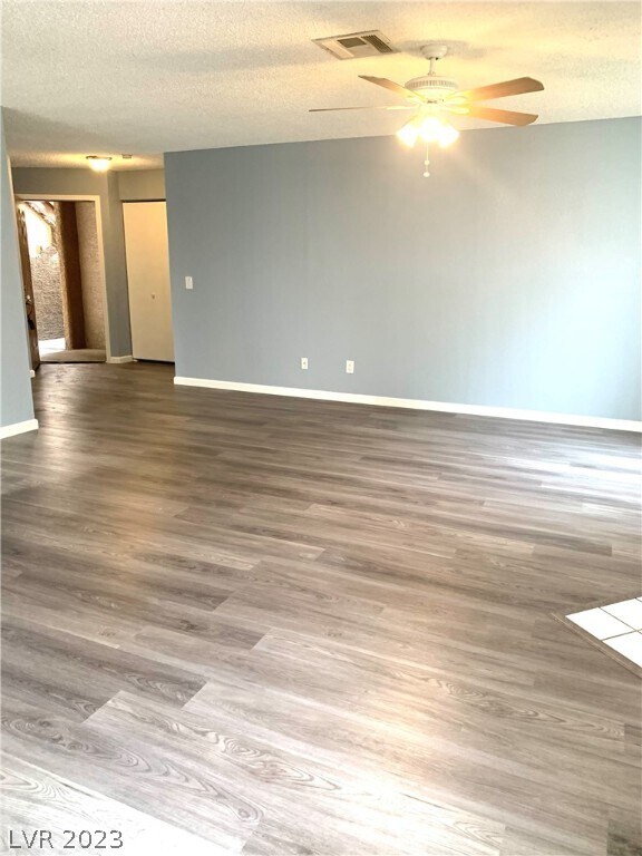 Building Photo - 6881 Tamarus St