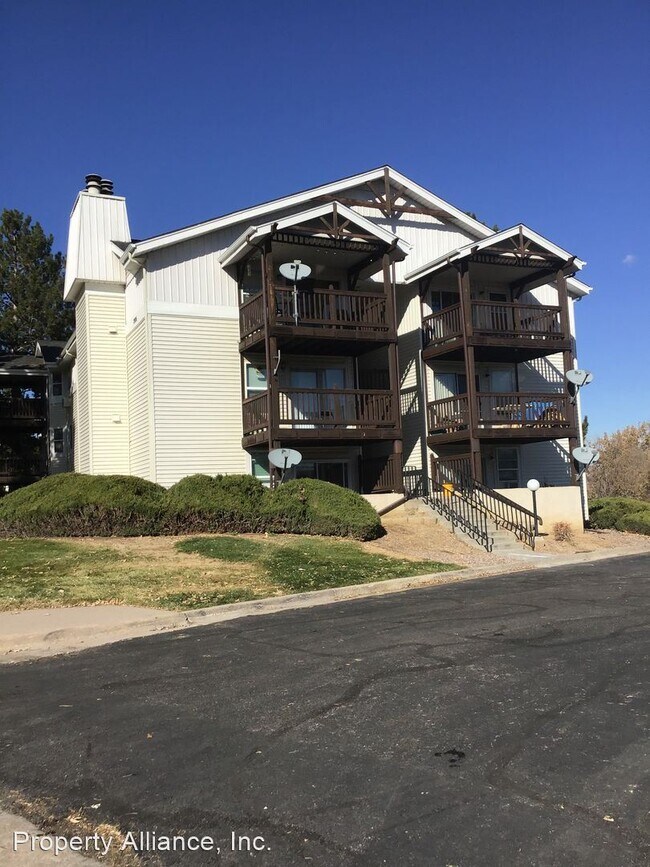 Foto del edificio - 17595 E Mansfield Ave