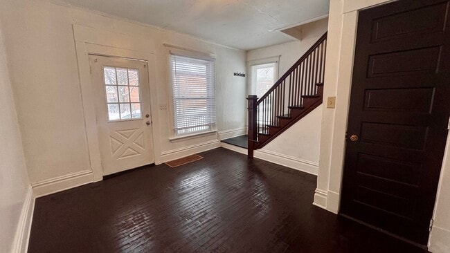 Foto del edificio - 633 Livingston Ave NE