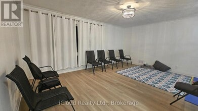 Building Photo - 1393 Birchmount Rd