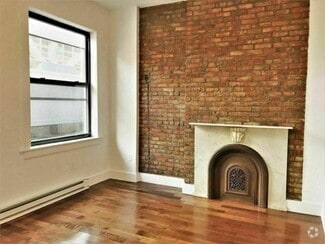 Building Photo - 512 E 117th St