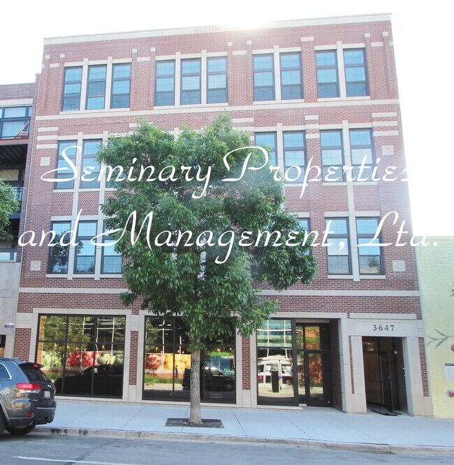 Foto del edificio - 3647 N Southport Ave