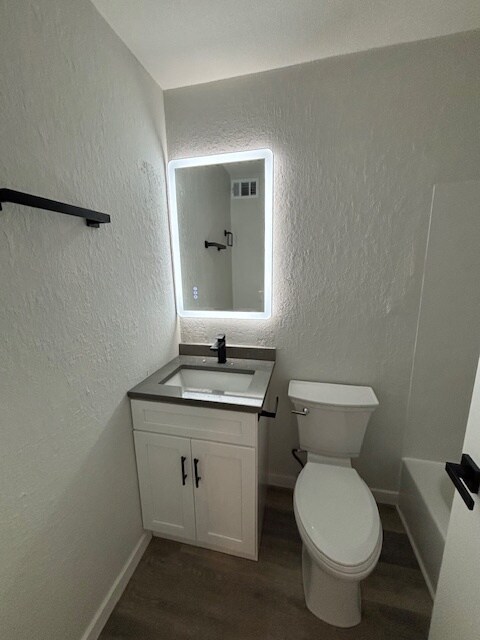 Building Photo - 2714 Center St