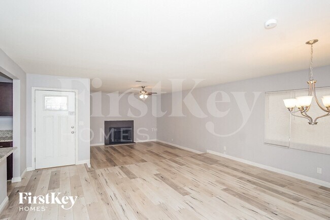 Foto del edificio - 3800 San Angelo Ave