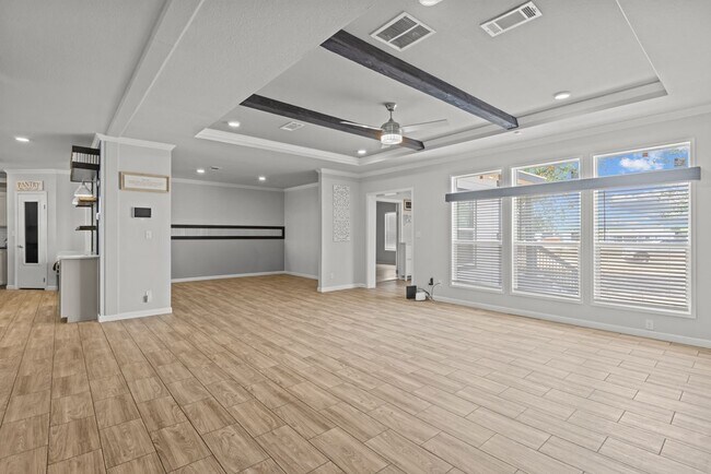 Foto del edificio - 6309 S County Rd 1165