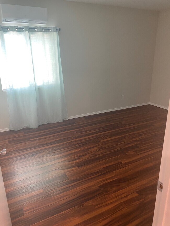 Master Bedroom - 12974 Kamloops St