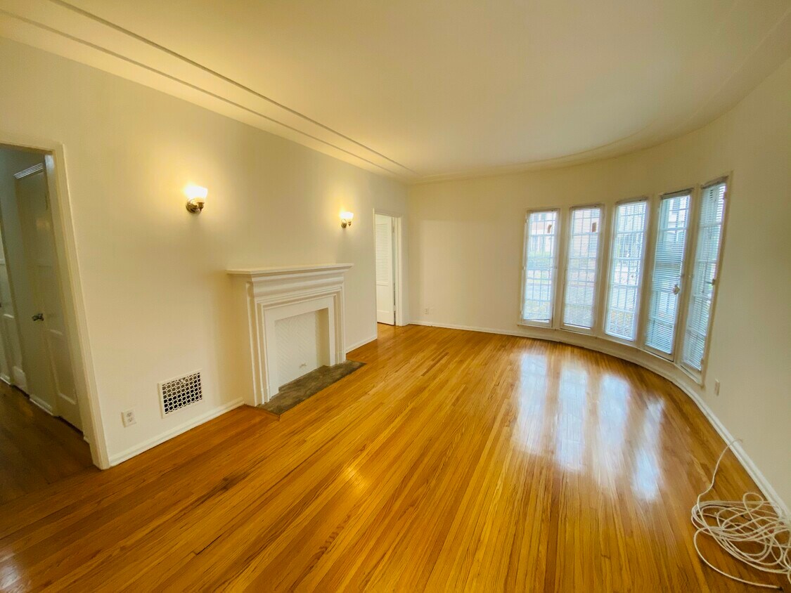 Foto principal - 601 Hauser Blvd