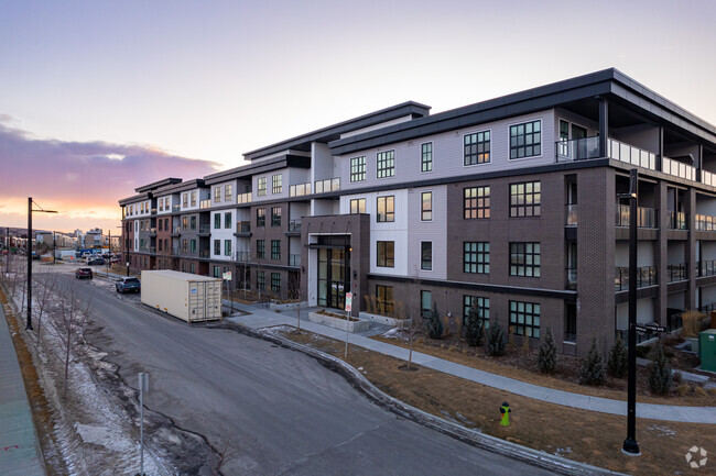 Building Photo - Esquire - Apartment Rentals
