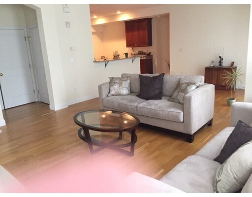 Foto del edificio - 48 Seven Springs Ln