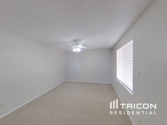Foto del edificio - 3942 W Desert Hills Dr