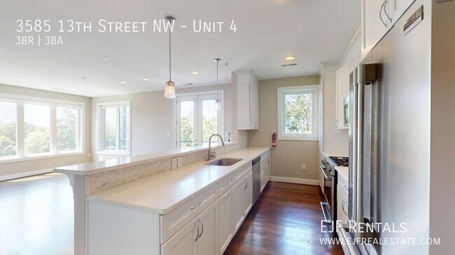 Foto del edificio - 3585 13th St NW
