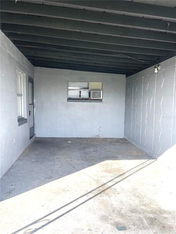 Foto del edificio - 6326 Calypso Dr