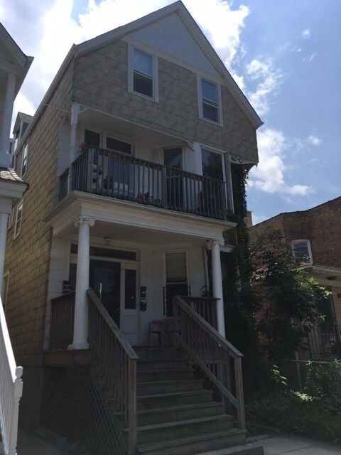 Building Photo - 1911 W Eddy St
