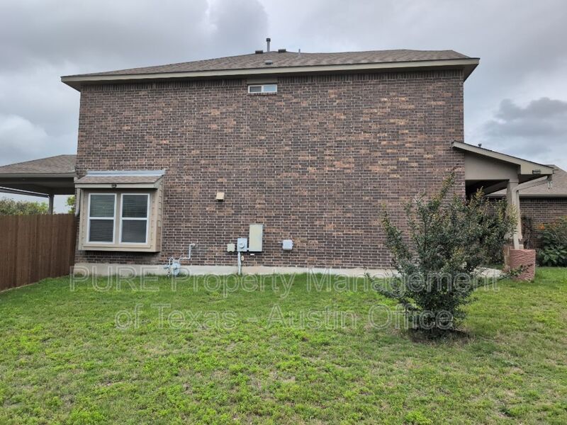 Foto principal - 8528 Reggio St