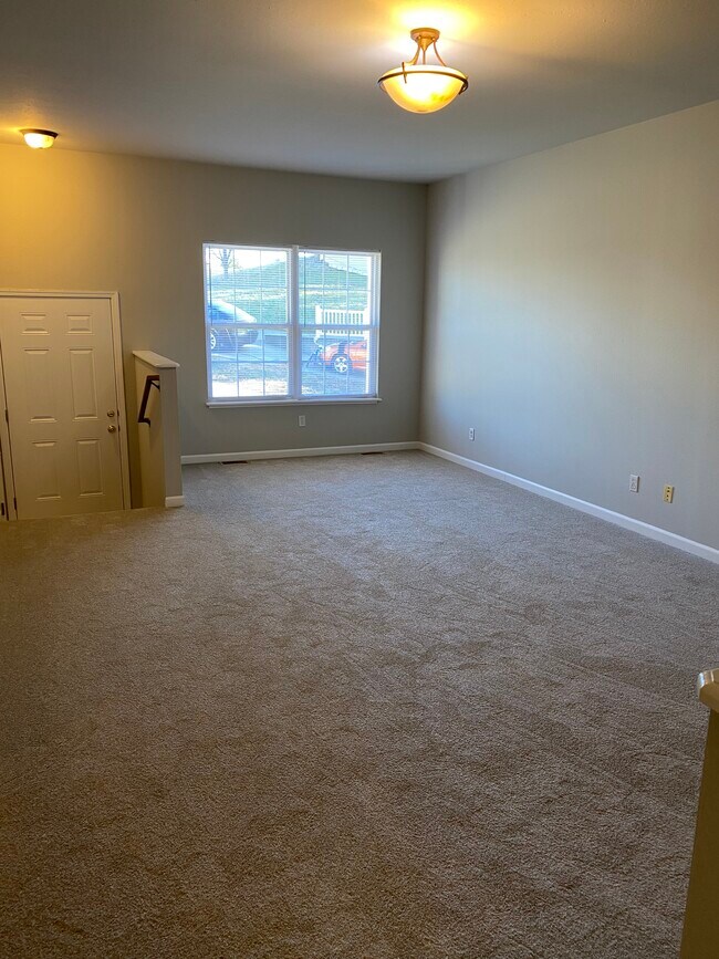 Building Photo - 32 Timber Dr