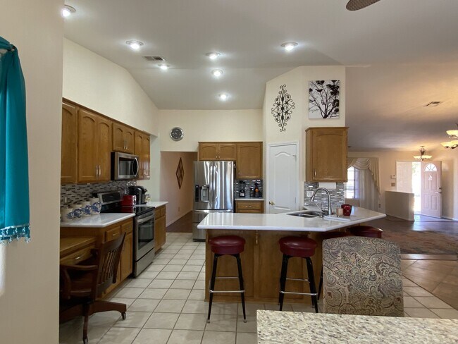 Foto del edificio - 3251 Park Ridge Ave