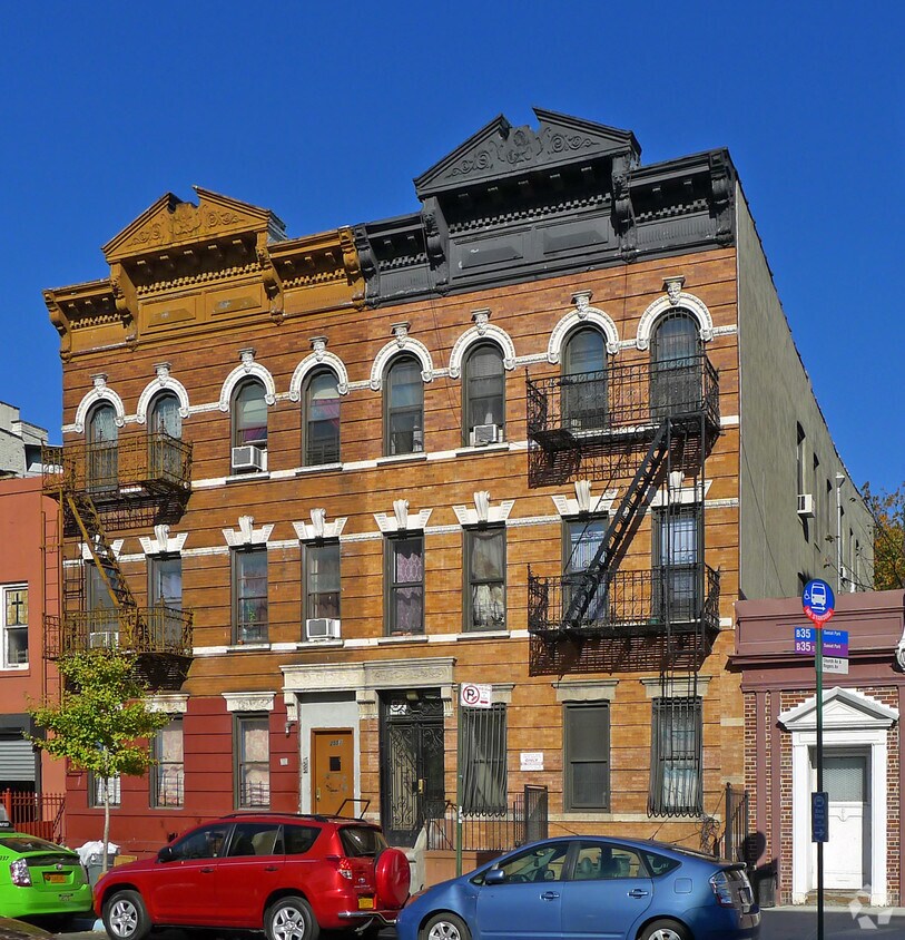 Foto del edificio - 2555 Church Ave