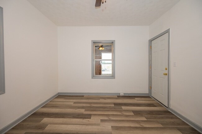Building Photo - 97 Mayfield St