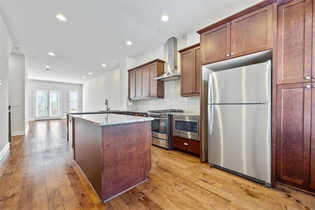 Foto del edificio - 4753 Roswell Rd
