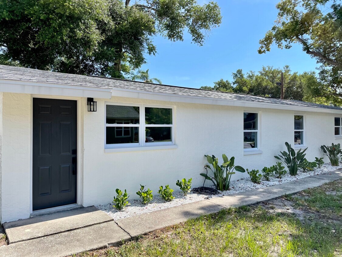 Foto principal - 3402 N Jefferson St