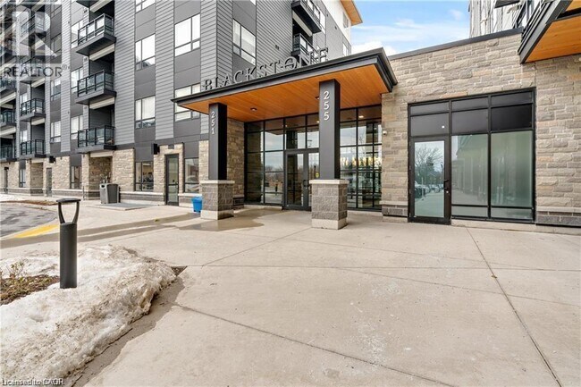 Building Photo - 251 Northfield Dr E