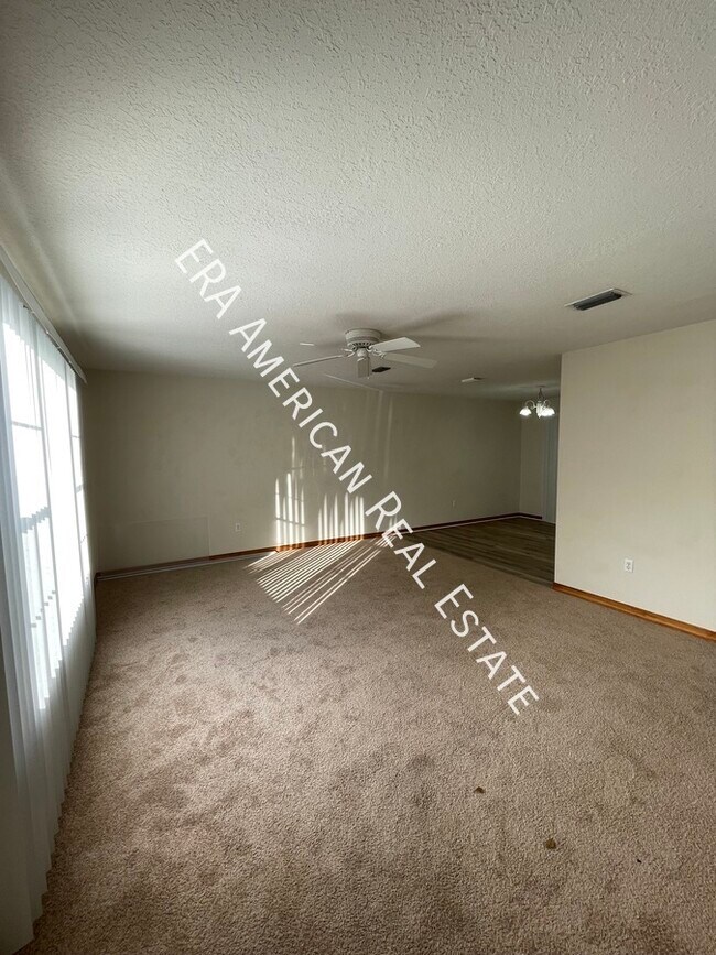 Building Photo - 836 Stonegate Ct