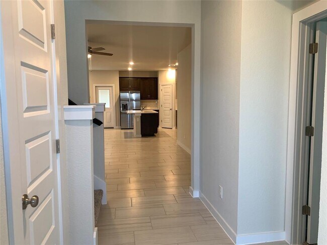 Building Photo - 2913 Sage Ranch Dr