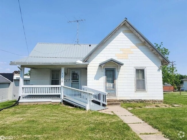 Building Photo - 1112 McClellan St