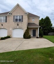 Building Photo - 1916 Cambria Dr