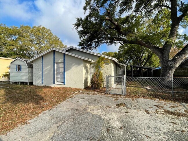Building Photo - 10215 Cutten Green Ct