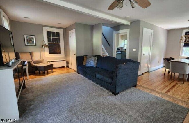 Foto del edificio - 43 Britten Rd