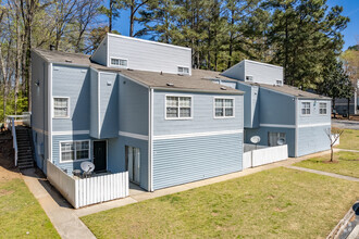 The Cobb Apartments-Townhomes photo'