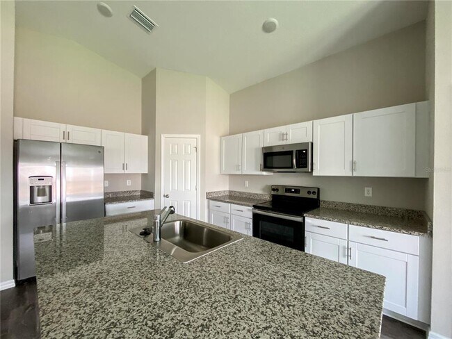 Foto del edificio - 12921 Twin Bridges Dr