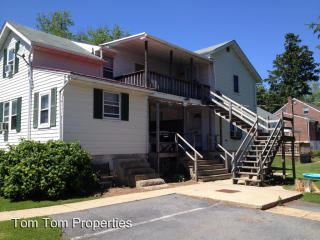 Primary Photo - 220 Rosedale Ave