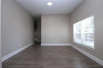 Building Photo - 4445 Rusk St